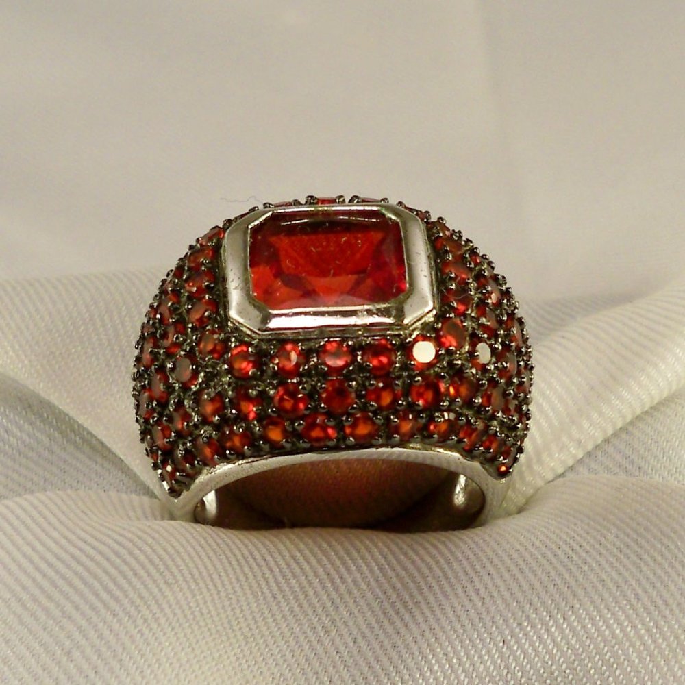 NEW Ruby Red Crystals Silver Vintage DESIGNER Dome Ring